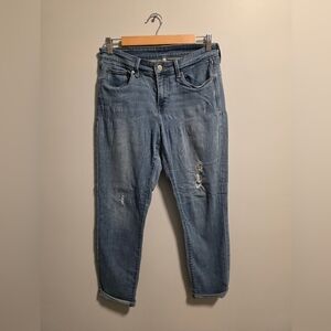Levis Distressed Women Jeans